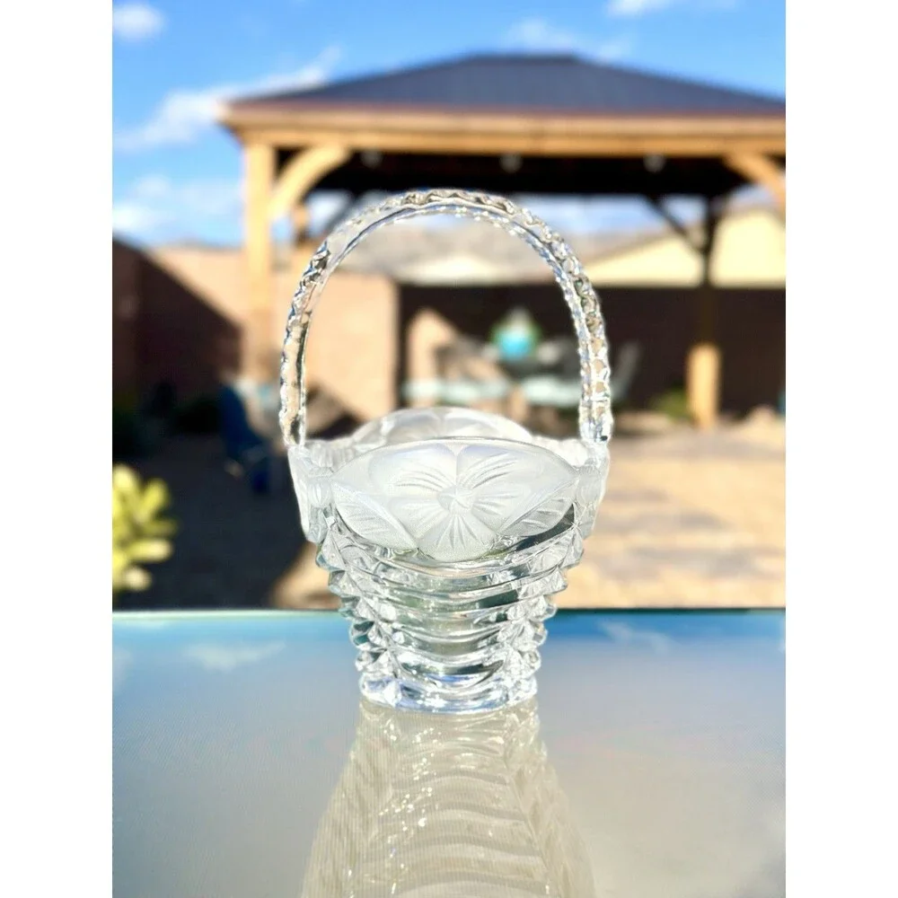 Anna Hutte Bleikristall 24 % Lead CRYSTAL Easter BASKET Bowl w/ Handle - Germany